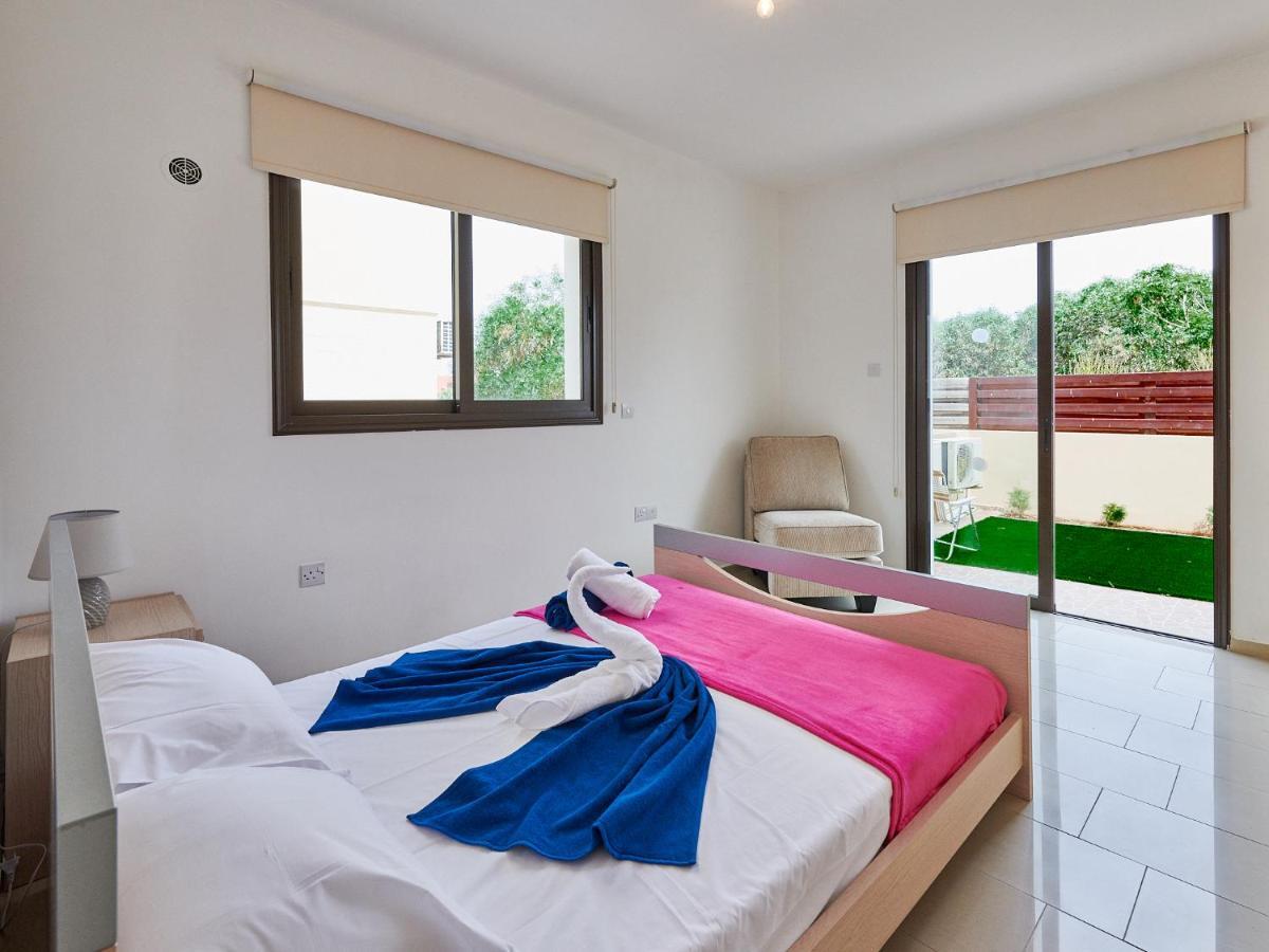 Kyklades Angie Resort โปรทาราส ภายนอก รูปภาพ