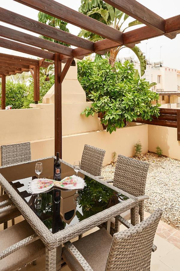 Kyklades Angie Resort โปรทาราส ภายนอก รูปภาพ